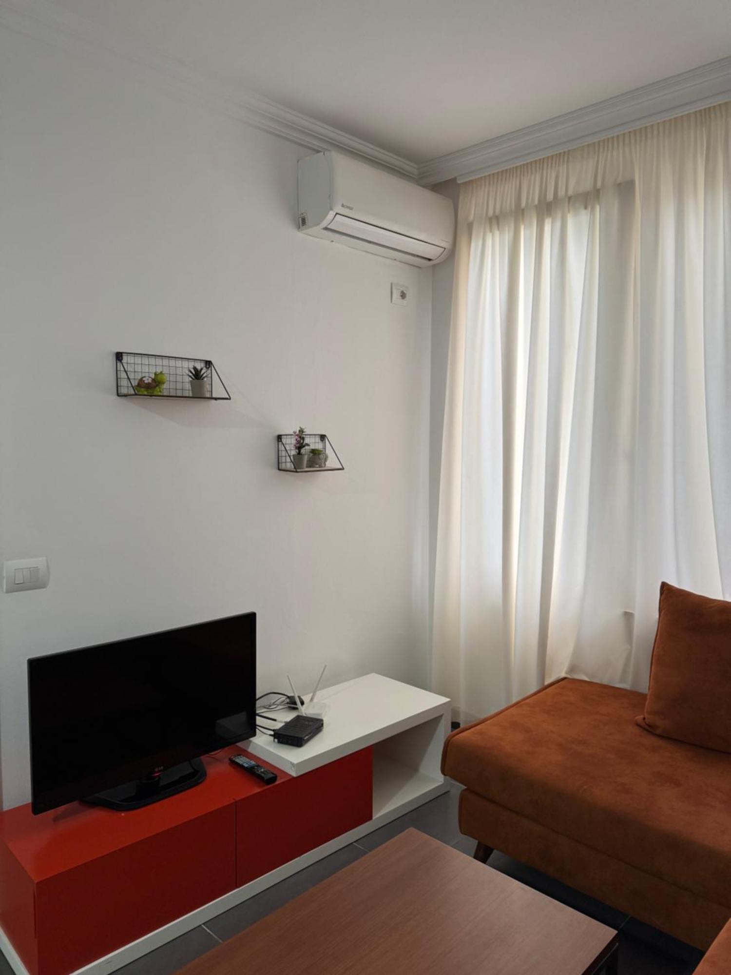 Apartment Deluxe *